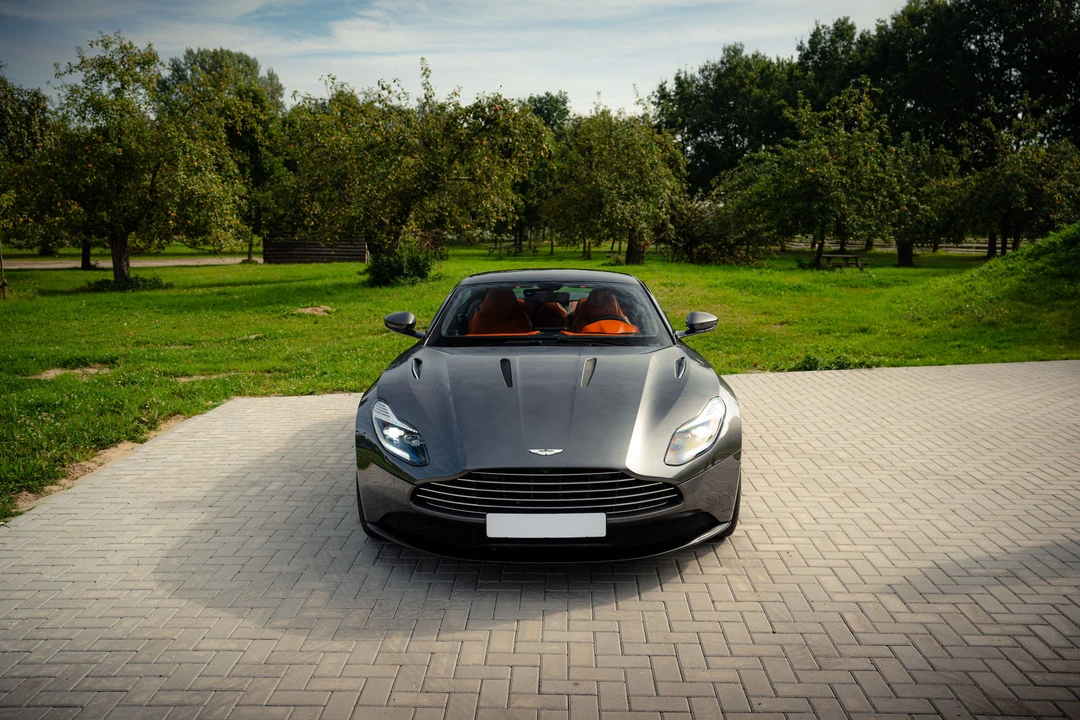 2017 Aston Martin DB11 V12 - Image 14 of 31