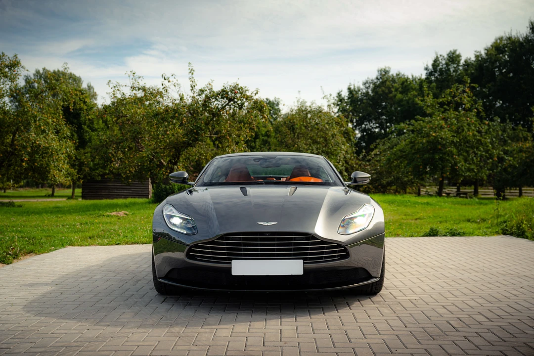 2017 Aston Martin DB11 V12 - Image 15 of 31
