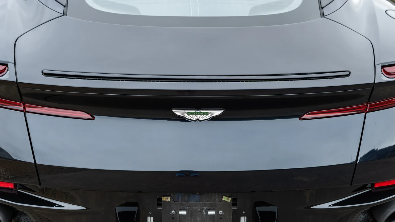 2017 Aston Martin DB11 V12 - Image 16 of 31