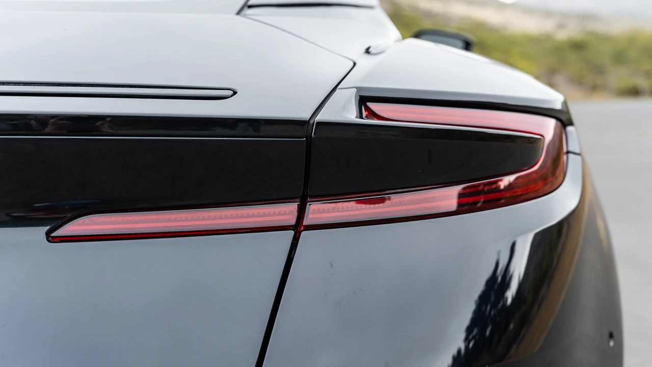2017 Aston Martin DB11 V12 - Image 28 of 31