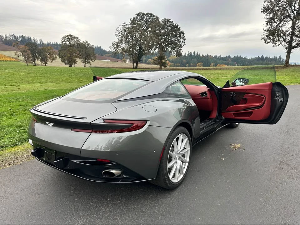 2017 Aston Martin DB11 V12 - Image 5 of 9