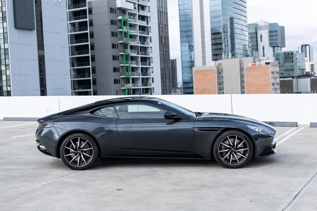 2017 Aston Martin DB11 V12 - Image 10 of 31