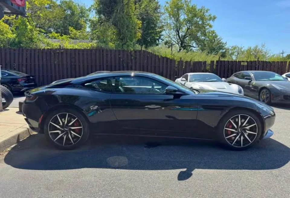 2017 Aston Martin DB11 V12 - Image 5 of 10