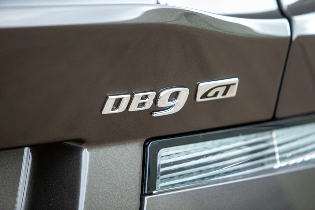 2017 Aston Martin DB9 - Image 13 of 31