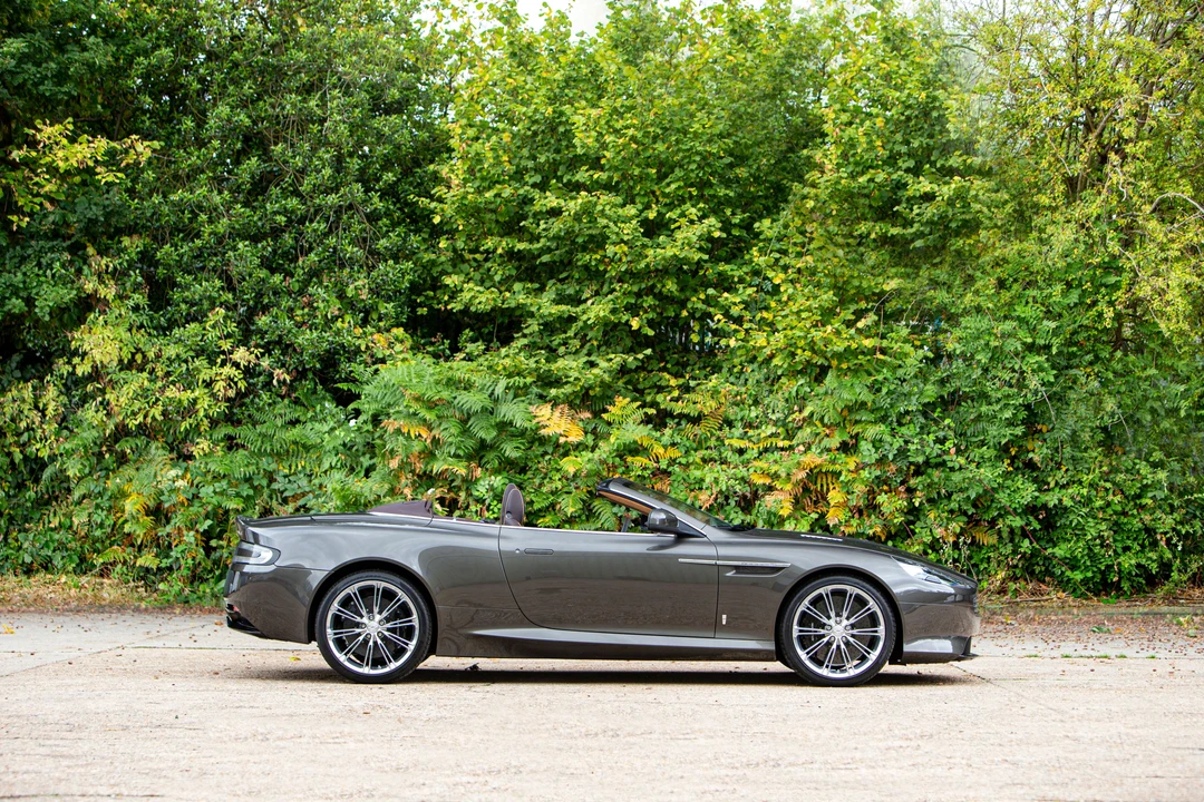 2017 Aston Martin DB9 - Image 9 of 31