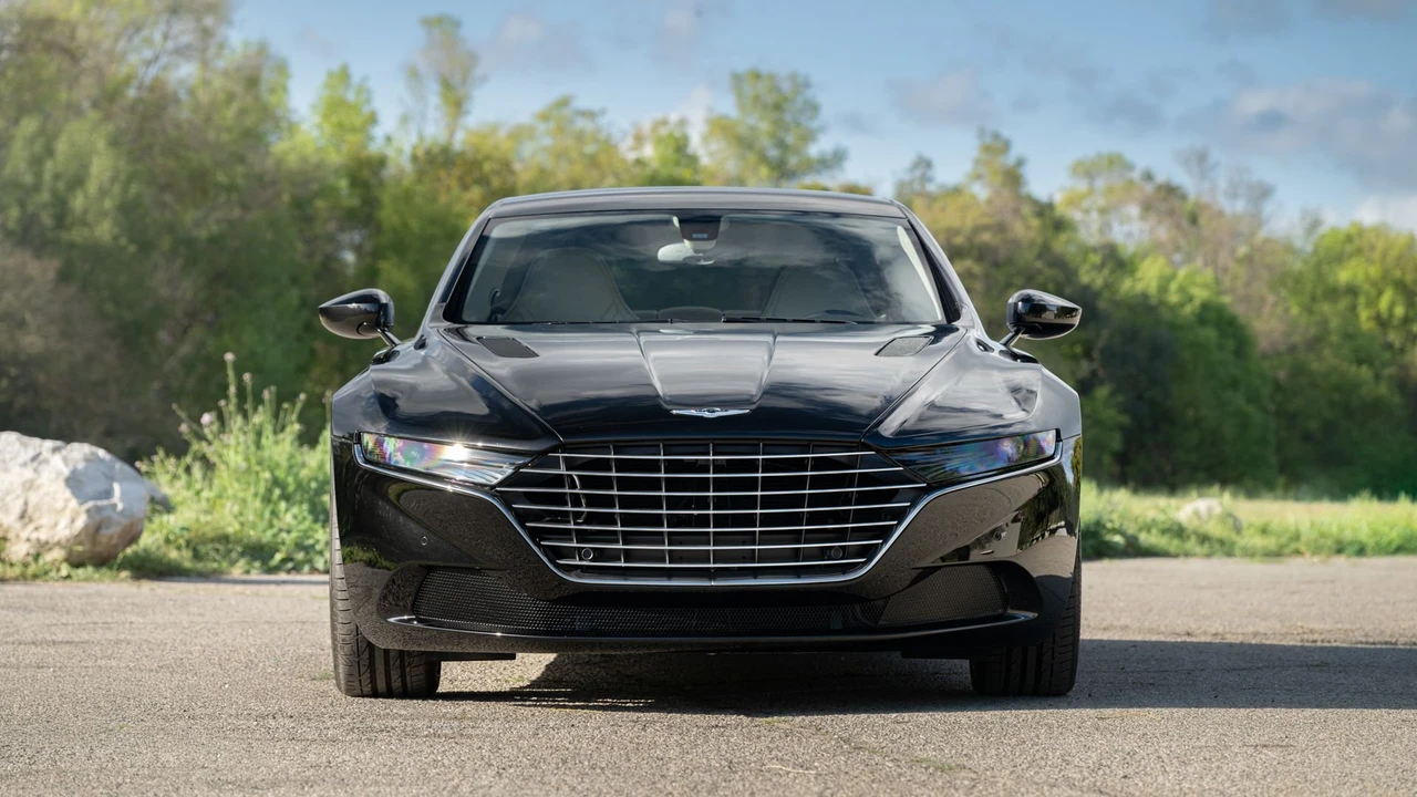 2017 Aston Martin Lagonda - Image 6 of 31
