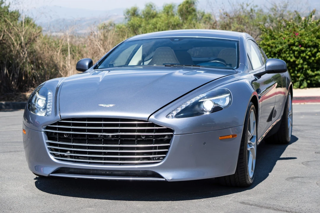 2017 Aston Martin Rapide - Image 2 of 31