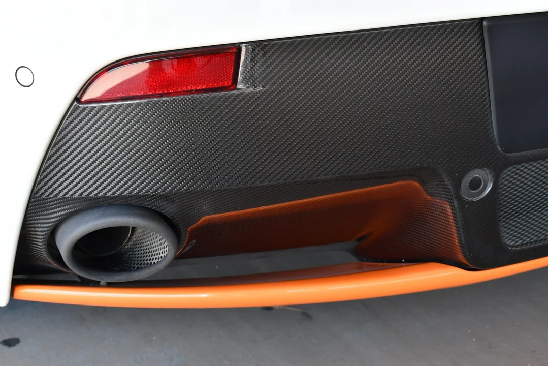 2017 Aston Martin V12 Vantage (2010-2018) - Image 30 of 31