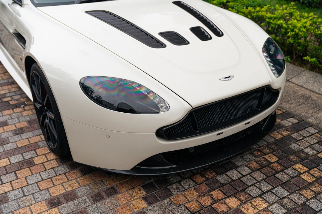 2017 Aston Martin V12 Vantage (2010-2018) - Image 20 of 21