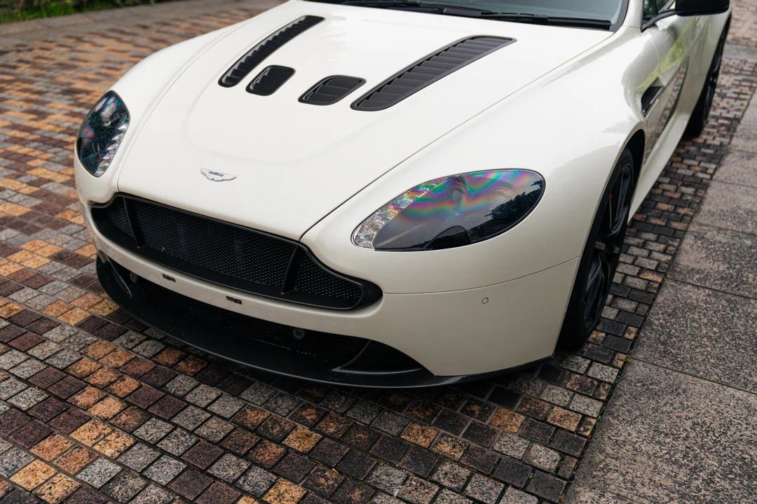 2017 Aston Martin V12 Vantage (2010-2018) - Image 21 of 21