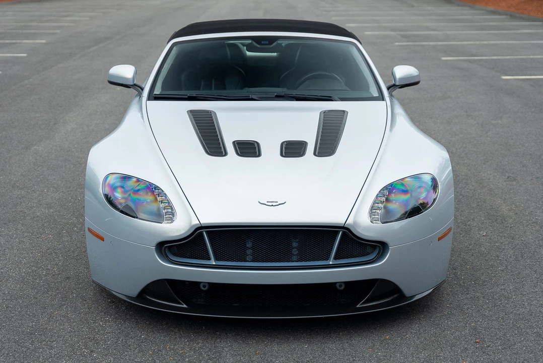 2017 Aston Martin V12 Vantage (2010-2018) - Image 23 of 31