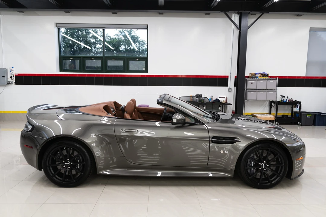2017 Aston Martin V12 Vantage (2010-2018) - Image 21 of 31