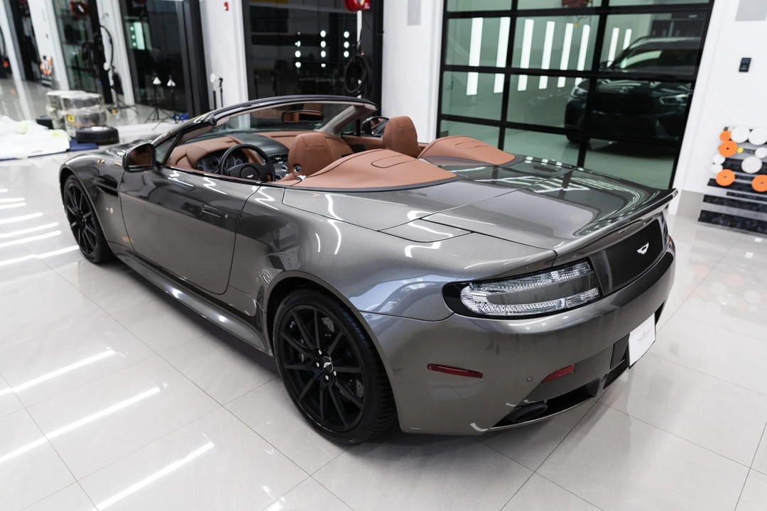 2017 Aston Martin V12 Vantage (2010-2018) - Image 12 of 31
