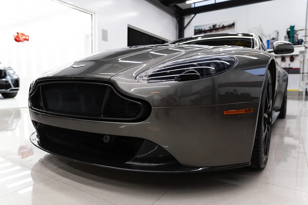 2017 Aston Martin V12 Vantage (2010-2018) - Image 3 of 31