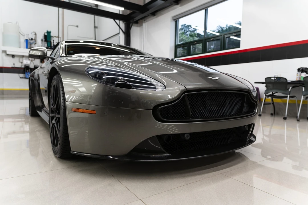 2017 Aston Martin V12 Vantage (2010-2018) - Image 25 of 31