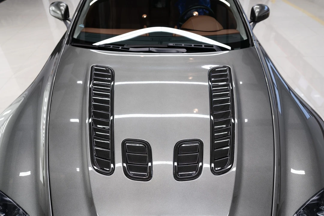 2017 Aston Martin V12 Vantage (2010-2018) - Image 31 of 31