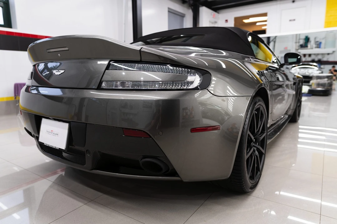 2017 Aston Martin V12 Vantage (2010-2018) - Image 17 of 31