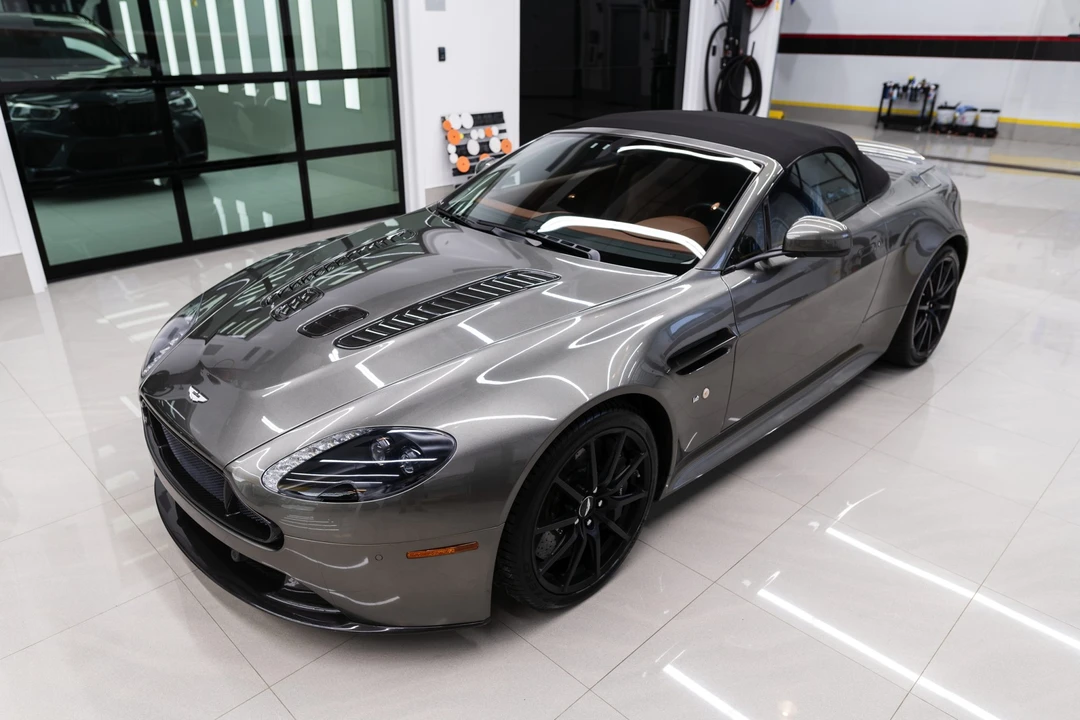 2017 Aston Martin V12 Vantage (2010-2018) - Image 7 of 31