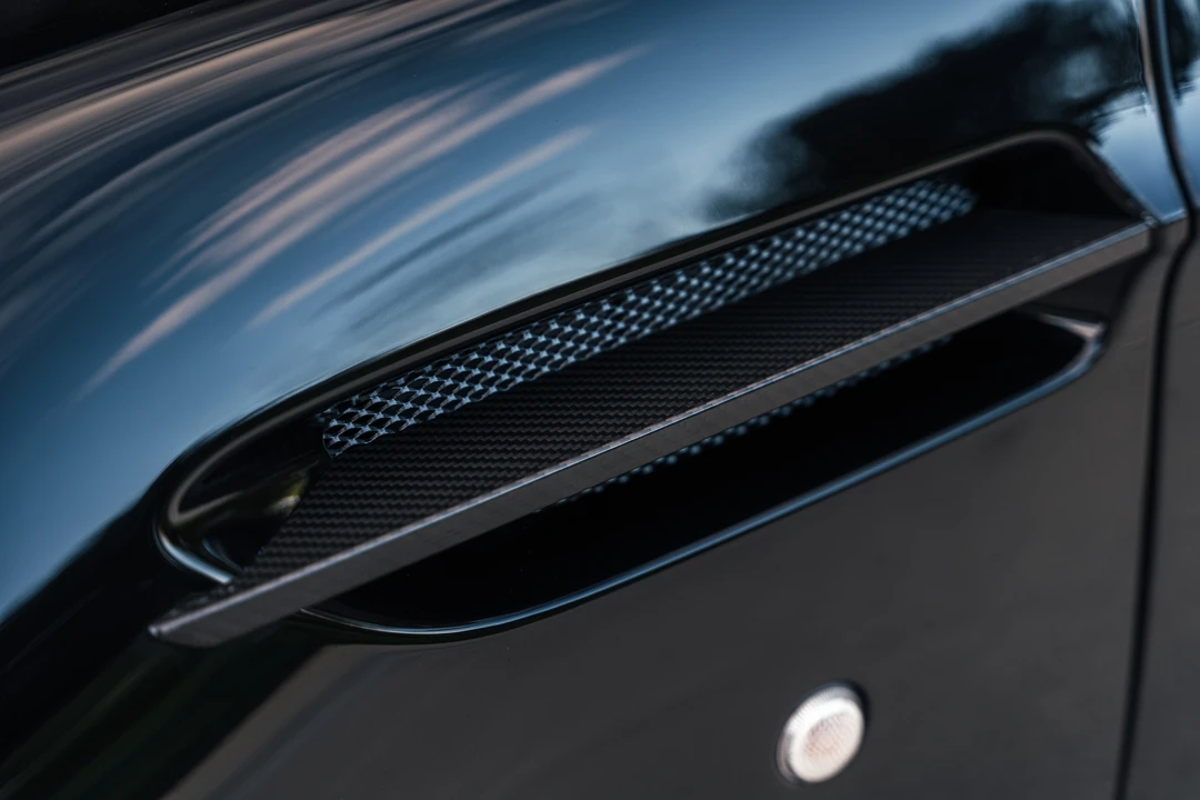 2017 Aston Martin V12 Vantage (2010-2018) - Image 26 of 31
