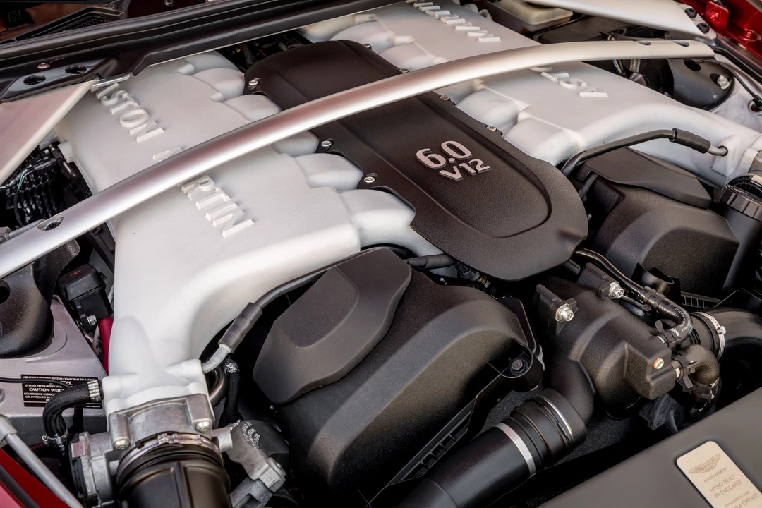 2017 Aston Martin V12 Vantage (2010-2018) - Image 6 of 31