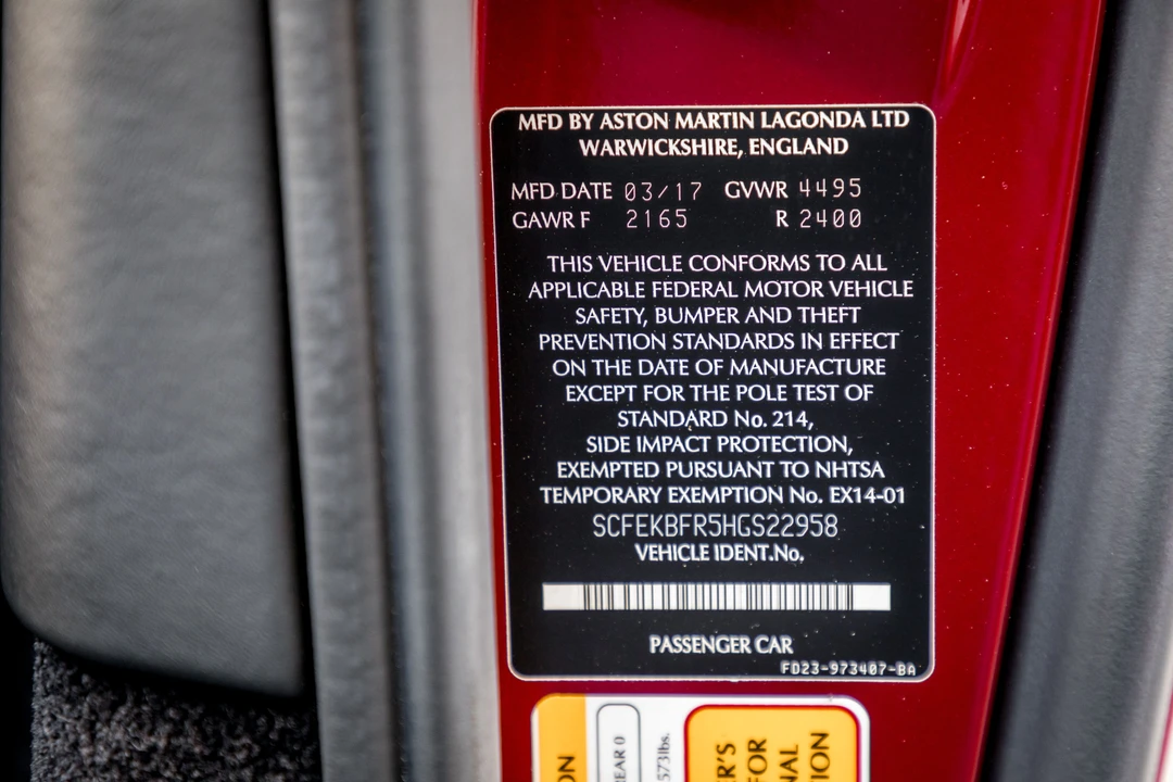 2017 Aston Martin V12 Vantage (2010-2018) - Image 28 of 31