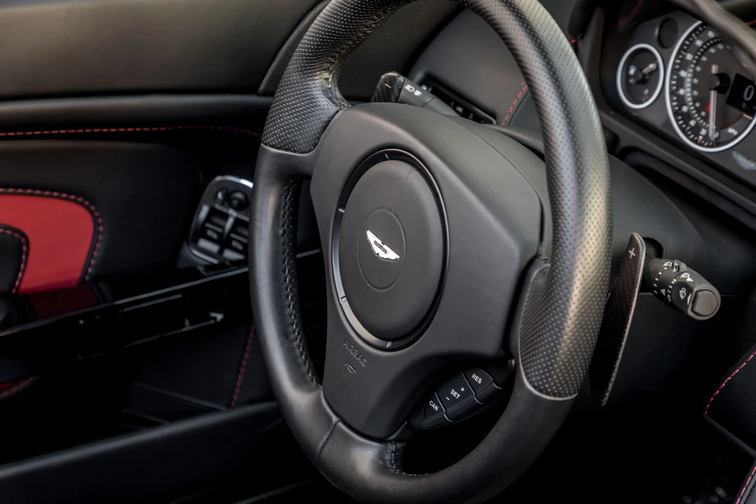 2017 Aston Martin V12 Vantage (2010-2018) - Image 14 of 31