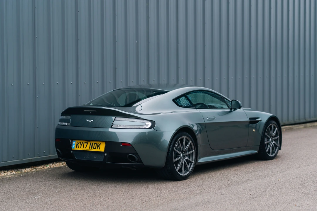 2017 Aston Martin V12 Vantage (2010-2018) - Image 14 of 31