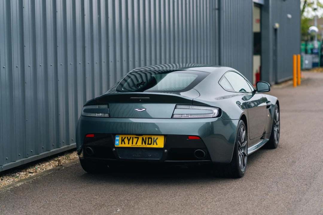 2017 Aston Martin V12 Vantage (2010-2018) - Image 15 of 31