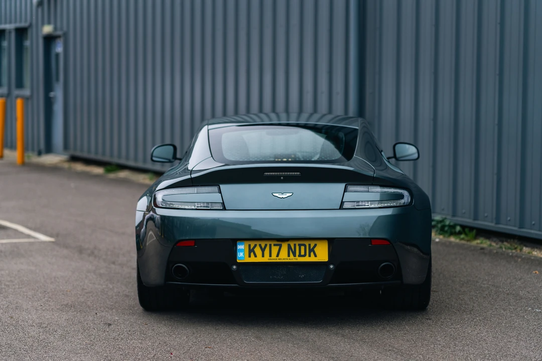 2017 Aston Martin V12 Vantage (2010-2018) - Image 6 of 31