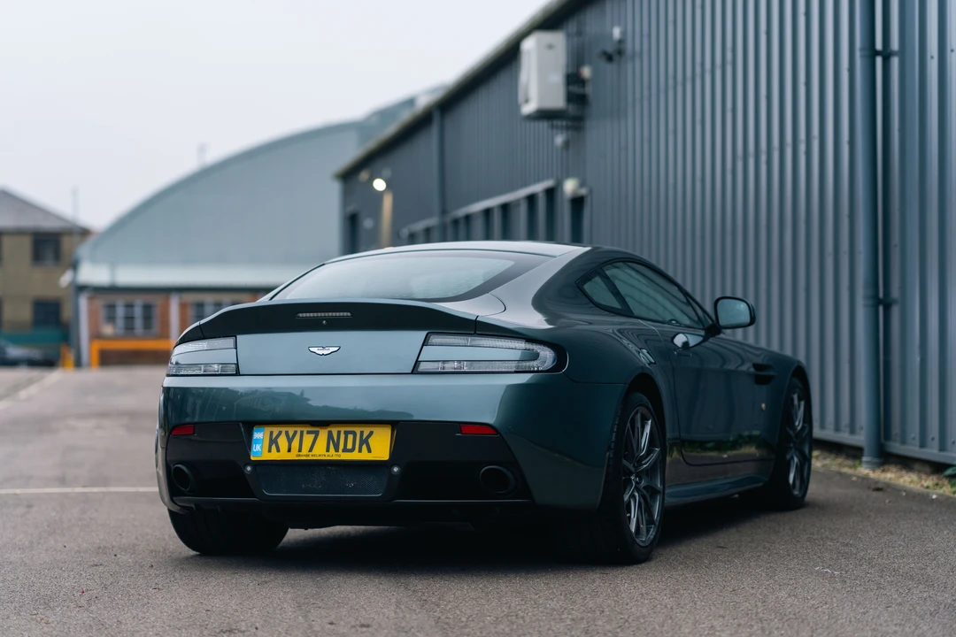2017 Aston Martin V12 Vantage (2010-2018) - Image 7 of 31