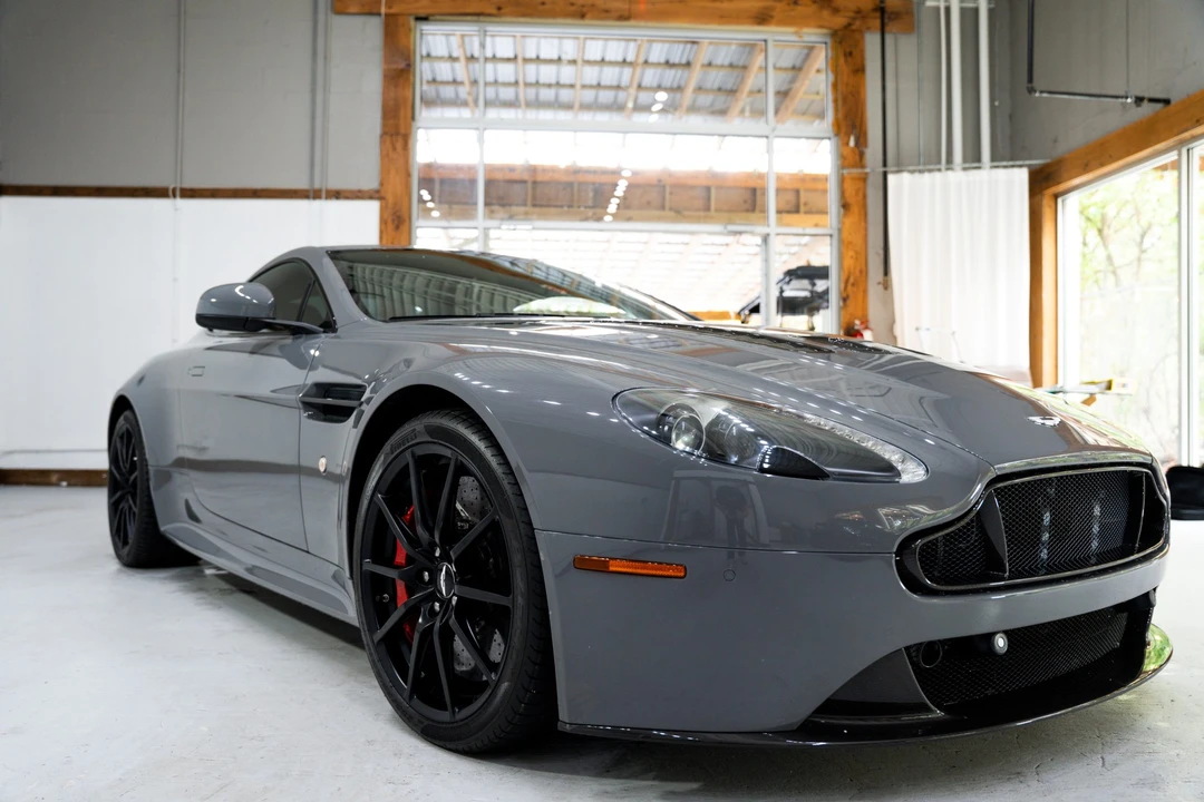 2017 Aston Martin V12 Vantage (2010-2018) - Image 8 of 31