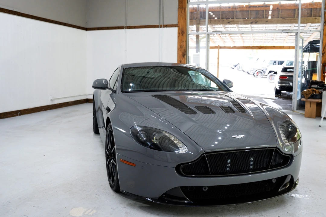 2017 Aston Martin V12 Vantage (2010-2018) - Image 6 of 31