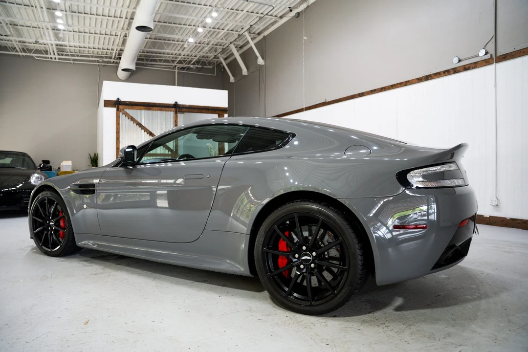 2017 Aston Martin V12 Vantage (2010-2018) - Image 24 of 31