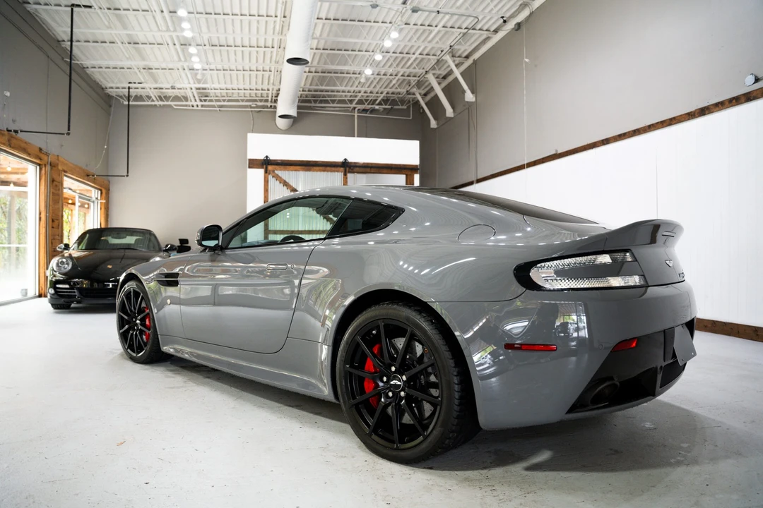 2017 Aston Martin V12 Vantage (2010-2018) - Image 23 of 31