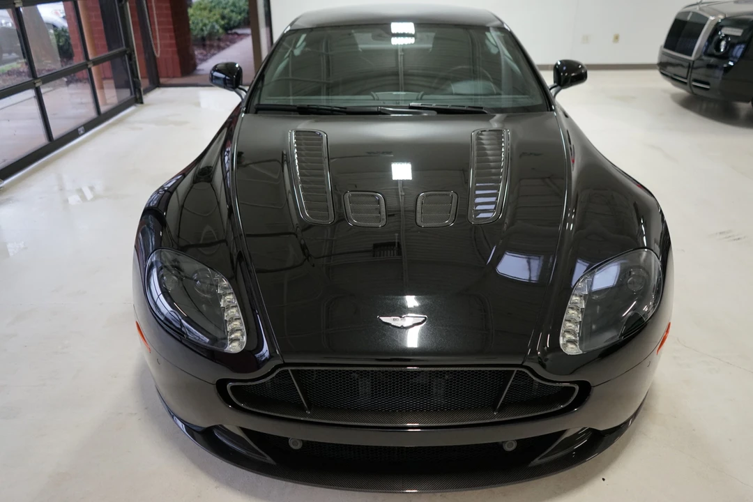 2017 Aston Martin V12 Vantage (2010-2018) - Image 16 of 31