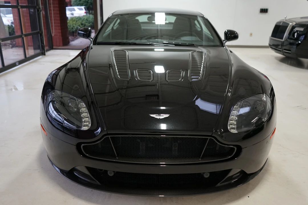 2017 Aston Martin V12 Vantage (2010-2018) - Image 15 of 31