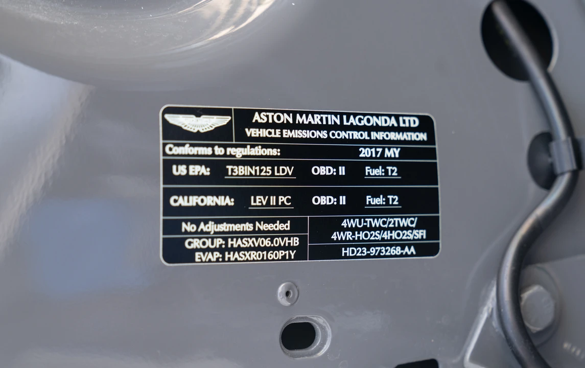 2017 Aston Martin V12 Vantage (2010-2018) - Image 28 of 31