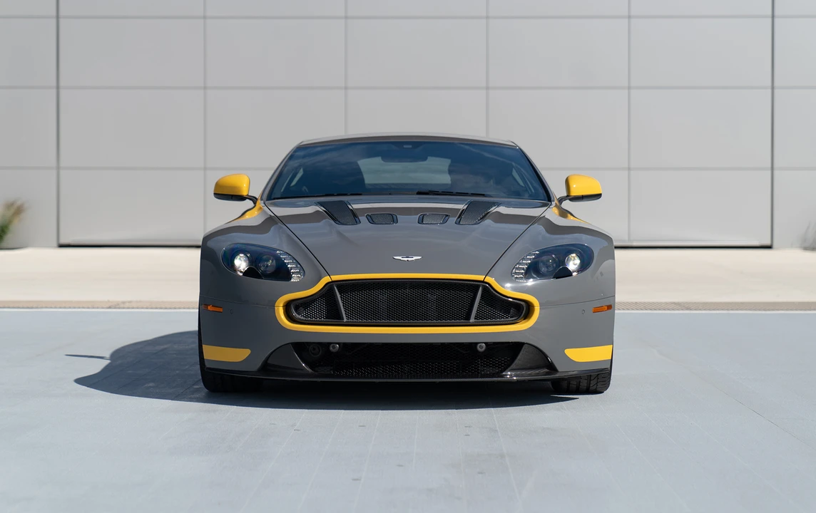 2017 Aston Martin V12 Vantage (2010-2018) - Image 7 of 31