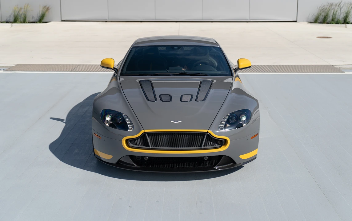 2017 Aston Martin V12 Vantage (2010-2018) - Image 6 of 31