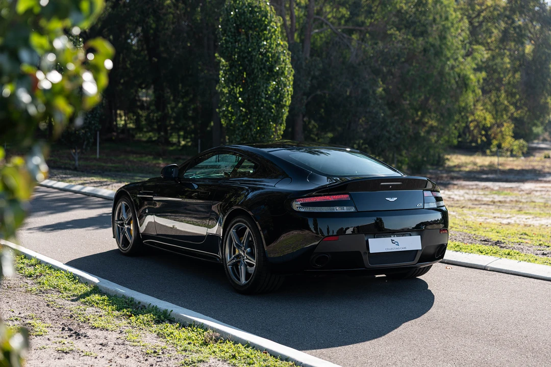 2017 Aston Martin V8 Vantage (2006-2017) - Image 14 of 31