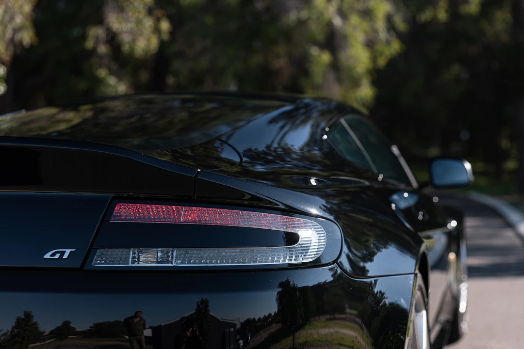 2017 Aston Martin V8 Vantage (2006-2017) - Image 26 of 31