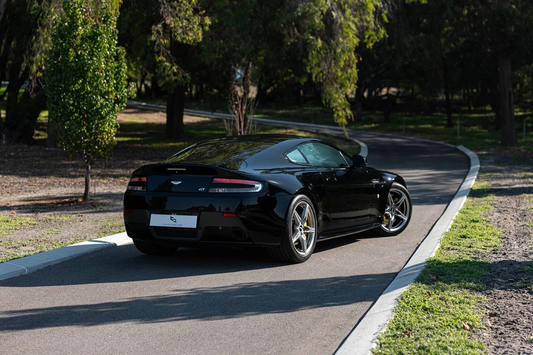 2017 Aston Martin V8 Vantage (2006-2017) - Image 17 of 31