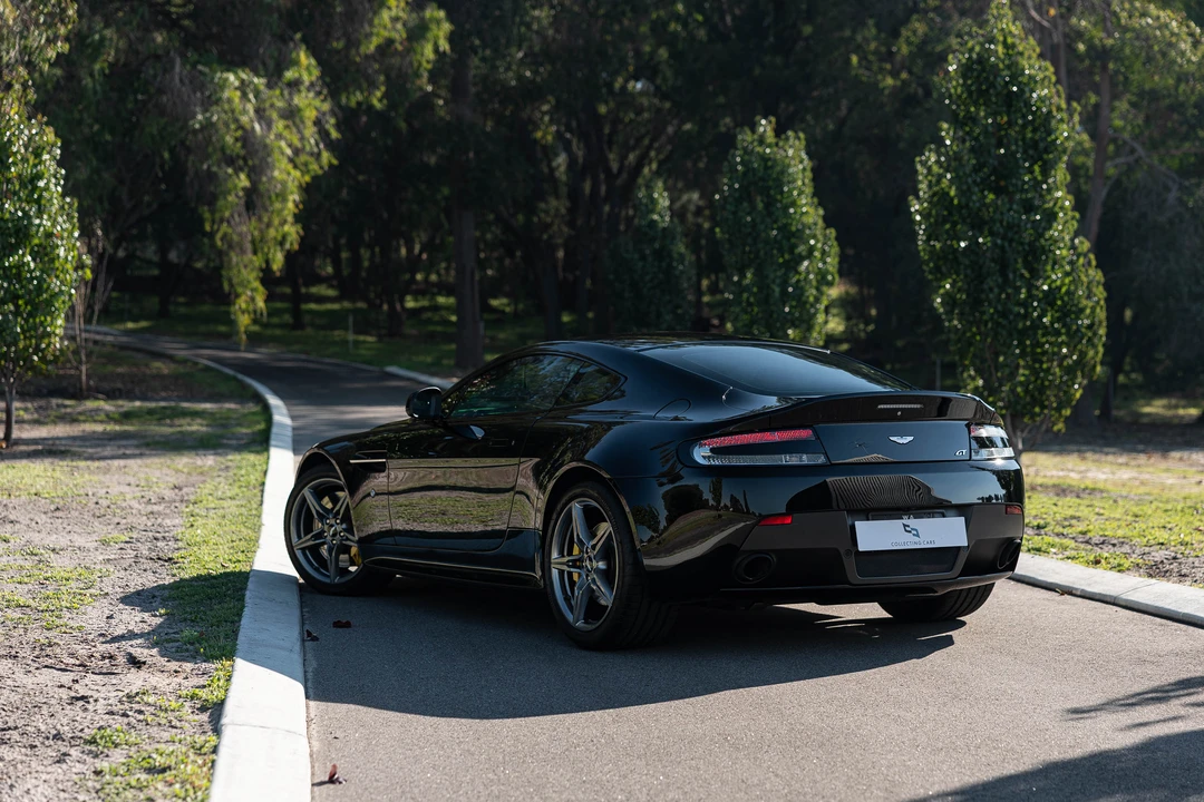 2017 Aston Martin V8 Vantage (2006-2017) - Image 7 of 31