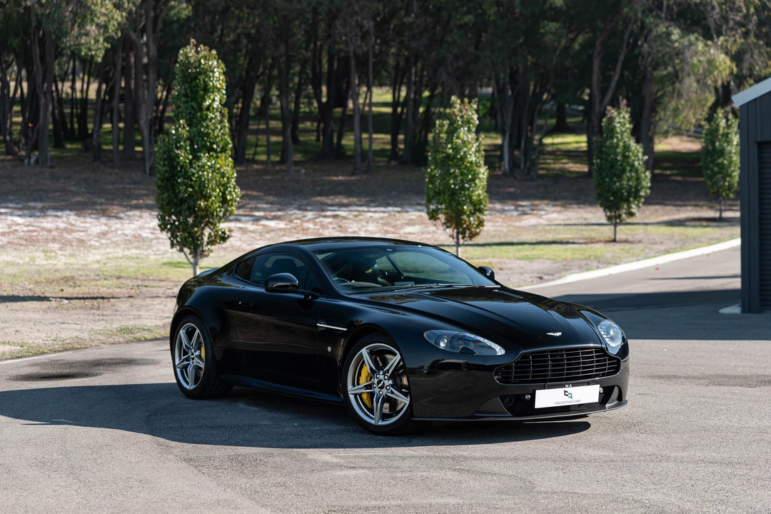 2017 Aston Martin V8 Vantage (2006-2017) - Image 3 of 31