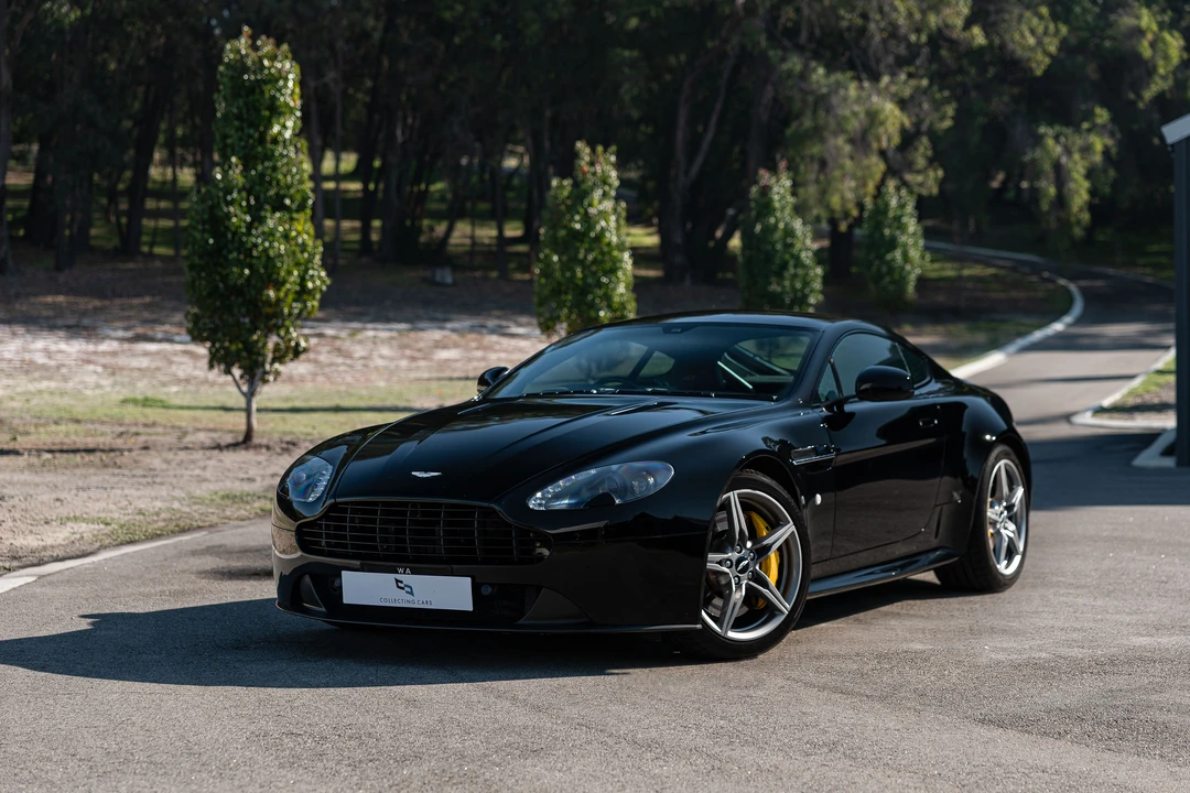 2017 Aston Martin V8 Vantage (2006-2017) - Image 18 of 31