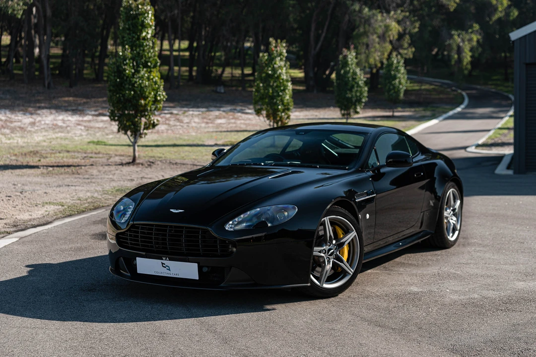 2017 Aston Martin V8 Vantage (2006-2017) - Image 19 of 31
