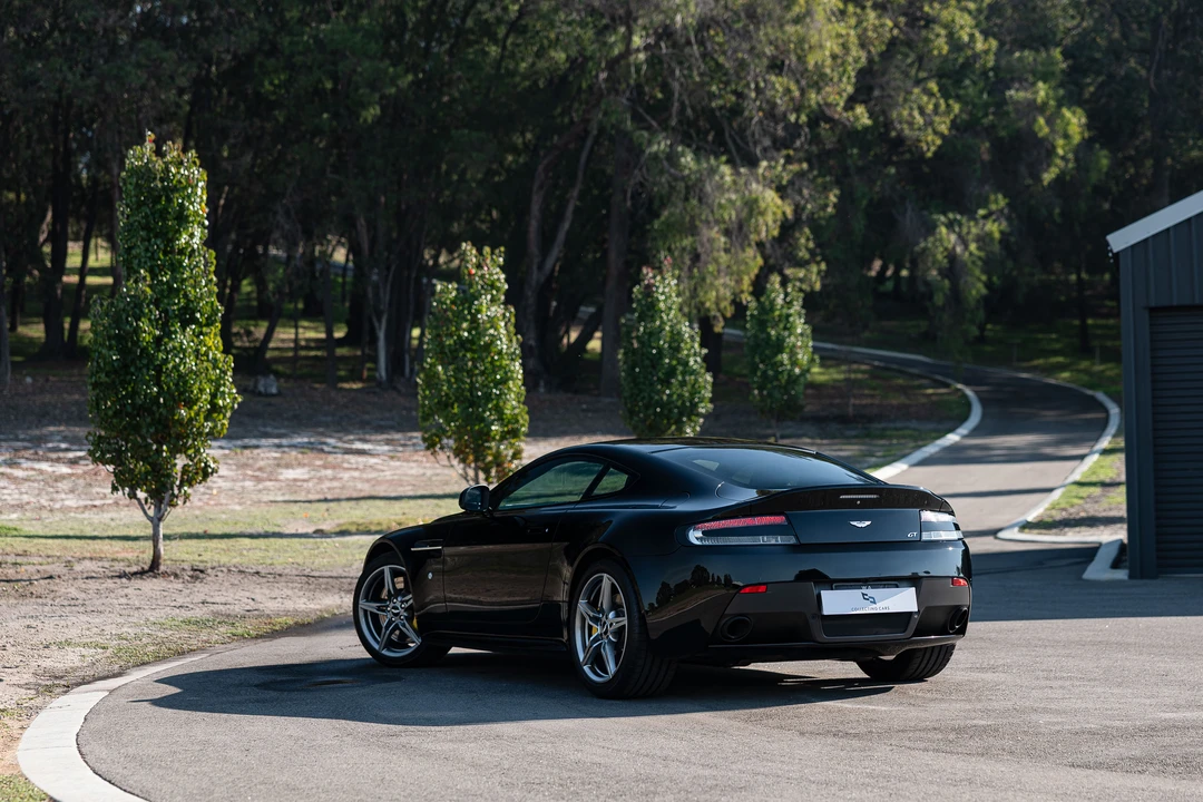 2017 Aston Martin V8 Vantage (2006-2017) - Image 21 of 31