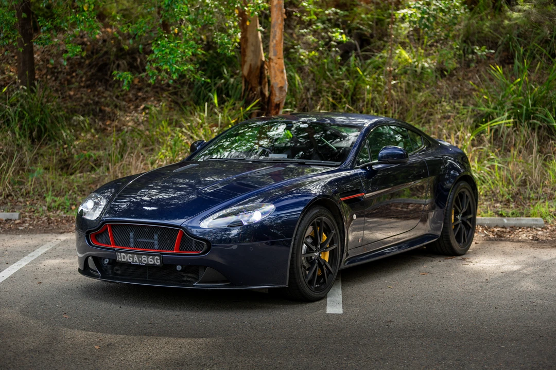 2017 Aston Martin V8 Vantage (2006-2017) - Image 4 of 31
