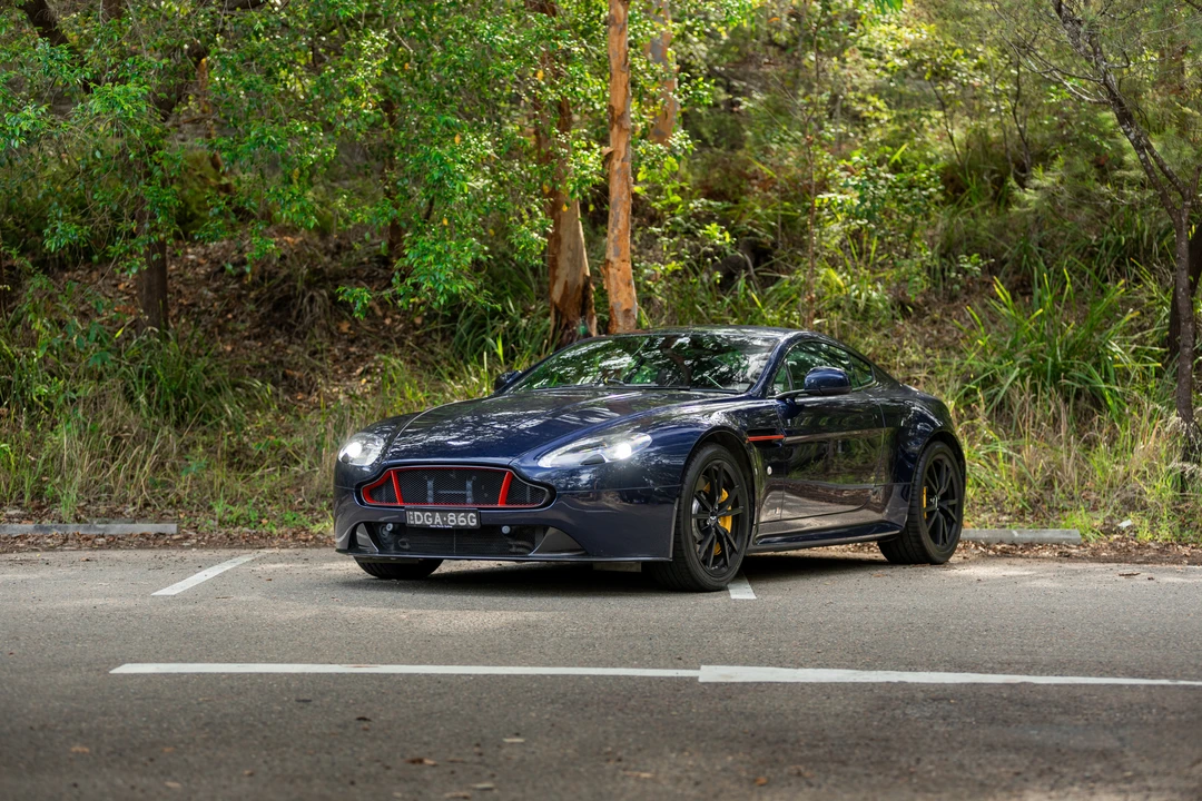 2017 Aston Martin V8 Vantage (2006-2017) - Image 12 of 31