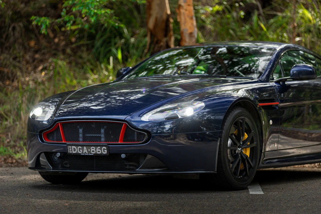 2017 Aston Martin V8 Vantage (2006-2017) - Image 17 of 31
